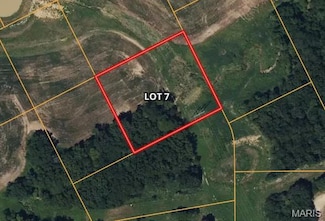 127 McMorland Dr, O'Fallon, MO 63366