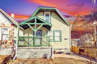 216 W 105th St, Chicago, IL 60628
