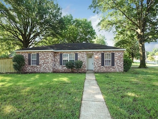 6731 Starkenburg Ln, Memphis, TN 38115