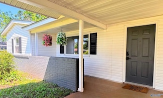 111 Whitney Ave NE, Huntsville, AL 35811