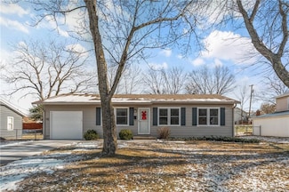 520 S Alta Ln, Olathe, KS 66061