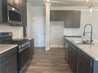 4371 Portsbrook Ave, Snellville, GA 30039