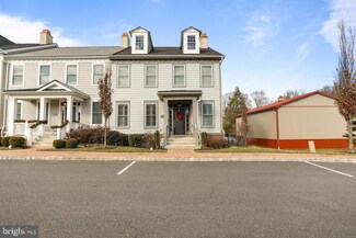 1801 Windflower Ln, Yardley, PA 19067