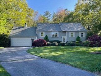90 Maura Dr, Bridgewater, MA 02324