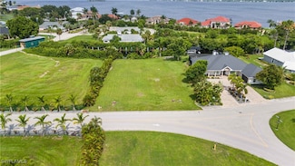 6104 Marsh Point Ln, North Fort Myers, FL 33917