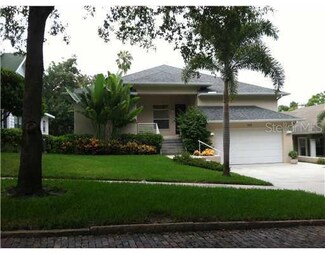 737 35th Ave N, Saint Petersburg, FL 33704