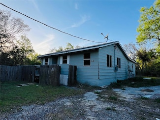 20715 SE 141st Place, Umatilla, FL 32784