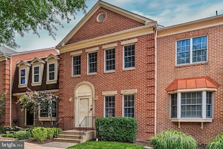 112 Gretna Green Ct, Alexandria, VA 22304