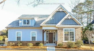 200 Longleaf Dr, West End, NC 27376