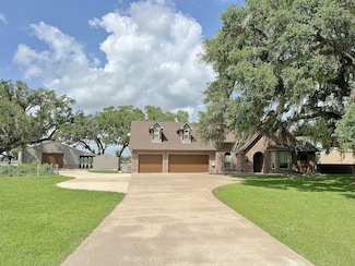 814 Sunset Trail, Angleton, TX 77515