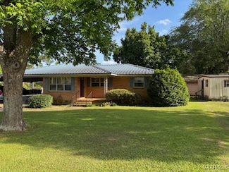 902 Moss St, Dothan, AL 36301