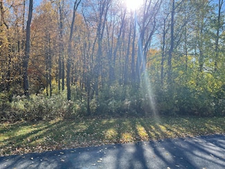 9122 Richland Woods Dr, Richland, MI 49083