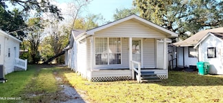 4036 W Pine St, Moss Point, MS 39563