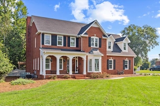 804 Twelve Oaks Rd, Tullahoma, TN 37388