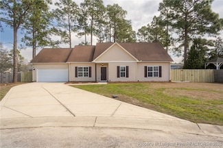 1900 Sir Michael Dr, Hope Mills, NC 28348
