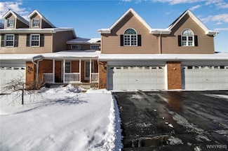 313 Forest Edge Dr, East Amherst, NY 14051