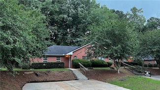 1181 Northlake Dr, Auburn, AL 36832