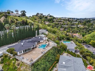4571 White Oak Place, Encino, CA 91316