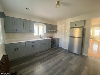 26 E 2nd St, Clifton, NJ 07011