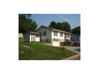 807 S 23rd Terrace, Lexington, MO 64067