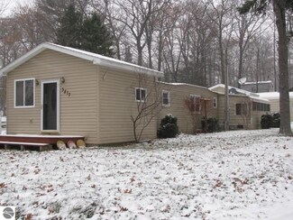 3817 Maple Ave Unit 1, Lupton, MI 48635