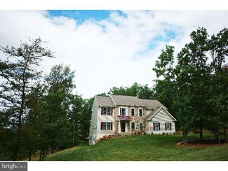 361 Quaker Hill Rd, Morgantown, PA 19543