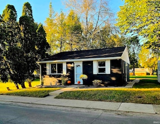 504 W 26th St, Marion, IN 46953