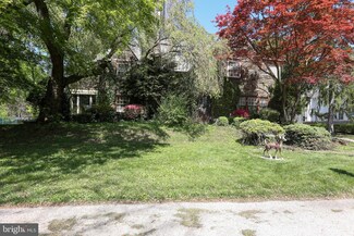 10 W Ardmore Ave, Ardmore, PA 19003