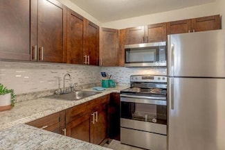 2708 Vandiver Dr Unit 9C, West Palm Beach, FL 33409