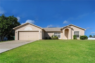 2908 SW 16th Place, Cape Coral, FL 33914