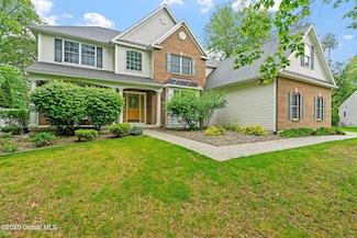 6004 Queen Mary Ct, Schenectady, NY 12303