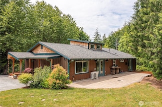 25451 Lake Cavanaugh Rd, Mount Vernon, WA 98274