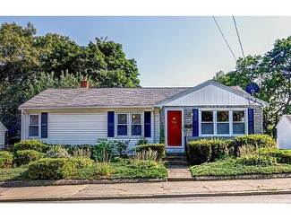 126 Lyman St, Pawtucket, RI 02860