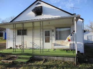 207 Oak St, Russell, KY 41169