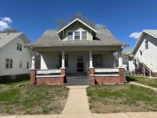 519 E 7th St, Hastings, NE 68901