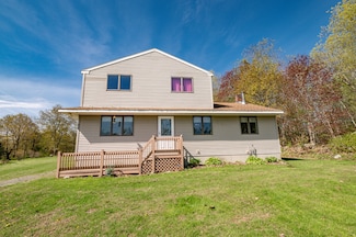 428 Trafton Rd, Oakland, ME 04963