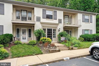 5907G Kingsford Rd Unit 400, West Springfield, VA 22152