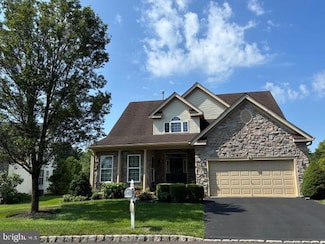 726 S Settlers Cir, Warrington, PA 18976
