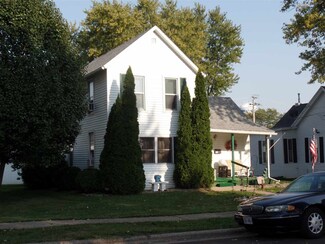 208 S Jefferson St, Cuba City, WI 53807
