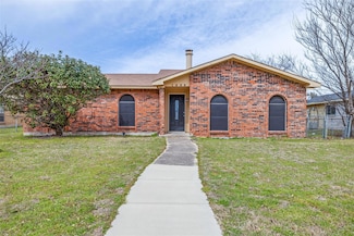 1906 Stockton Trail, Grand Prairie, TX 75052