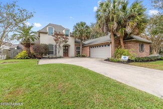 121 Archangel Dr, Lafayette, LA 70508