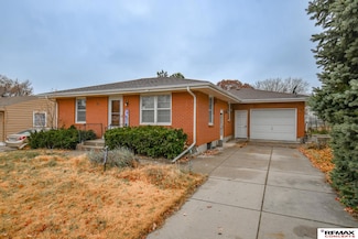4221 N 11th St, Lincoln, NE 68521