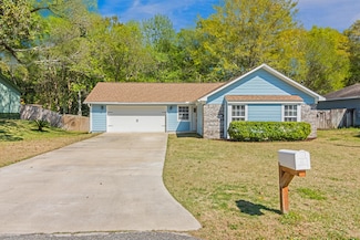 511 Oak Ave, Niceville, FL 32578