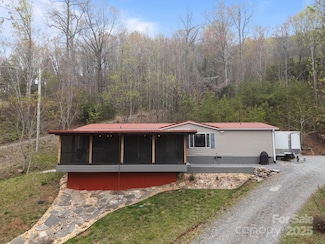 615 School Rd E, Asheville, NC 28803