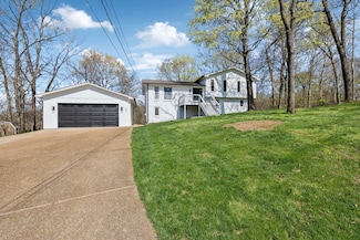 152 Ridgewood Ln, Brentwood, TN 37027