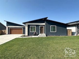 4123 Hawthorne Way, Garden City, KS 67846