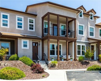 9384 Cielo Azul Ct Unit 33, Atascadero, CA 93422