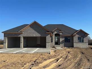 3855 Howland Rd, Almont, MI 48003