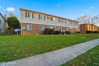 1550 Brooke Park Dr, Toledo, OH 43612