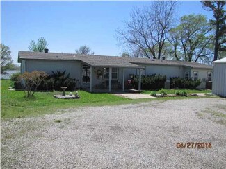 59 Eureka Lake Rd, Eureka, KS 67045